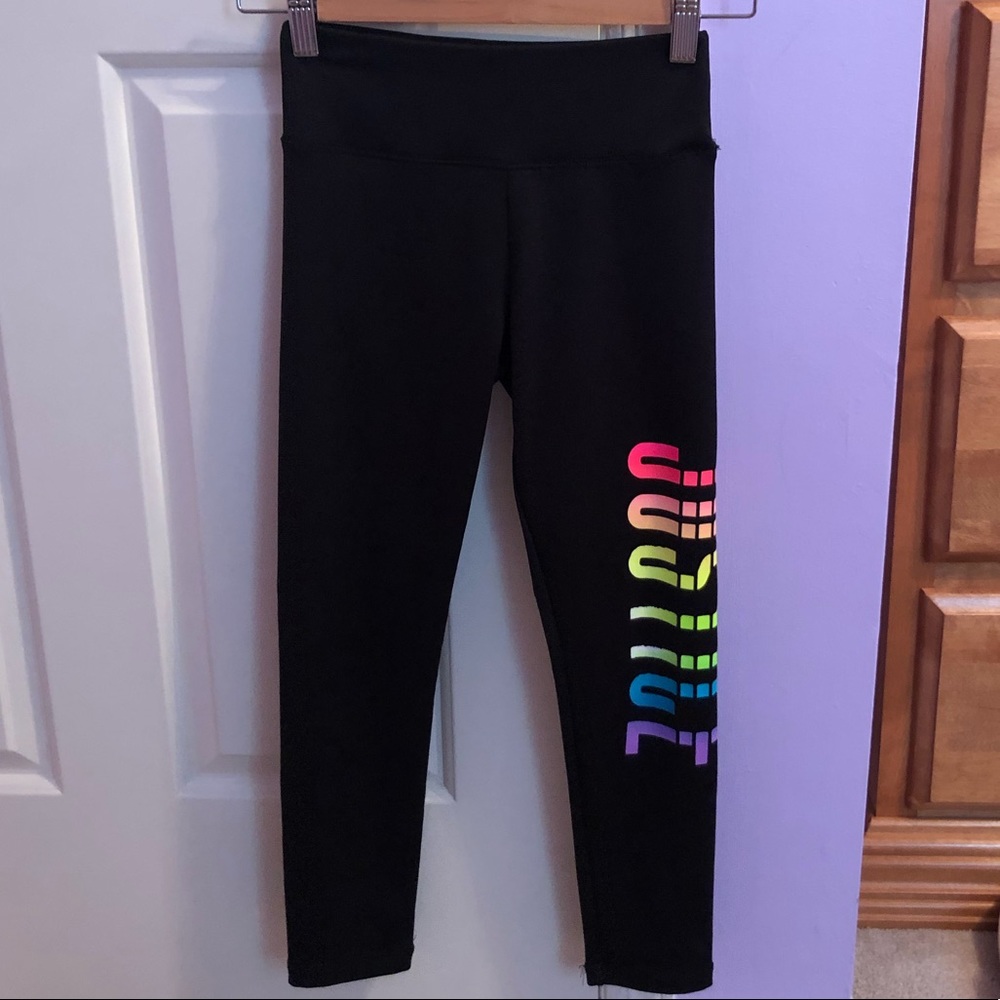 Black leggings